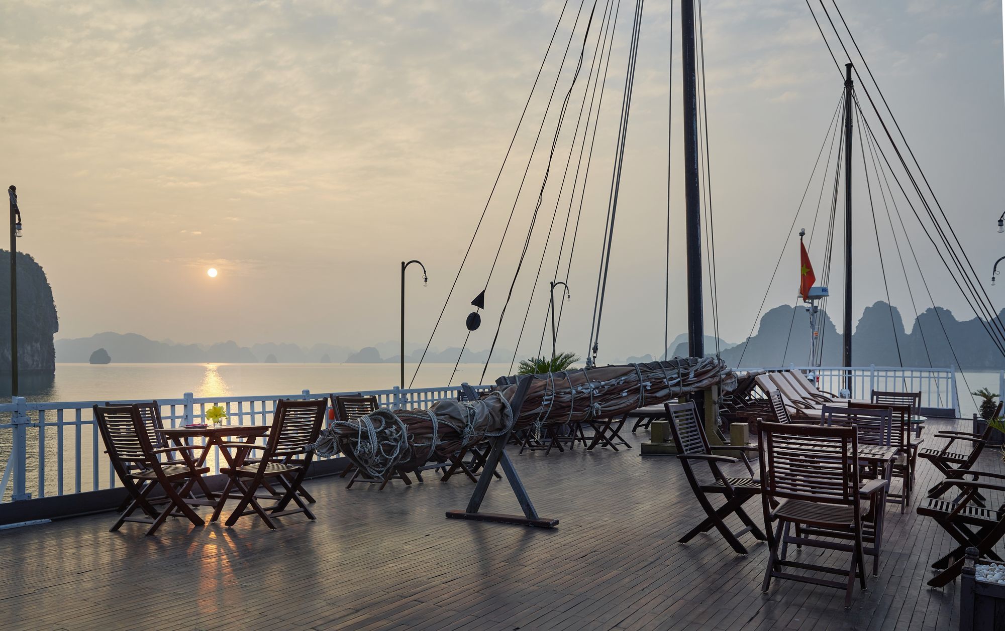 Hotel Garden Bay Legend Cruise Ha Long Zewnętrze zdjęcie